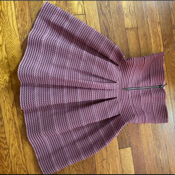 Strapless bondage dress! Never worn good condition - Picture 2 of 4